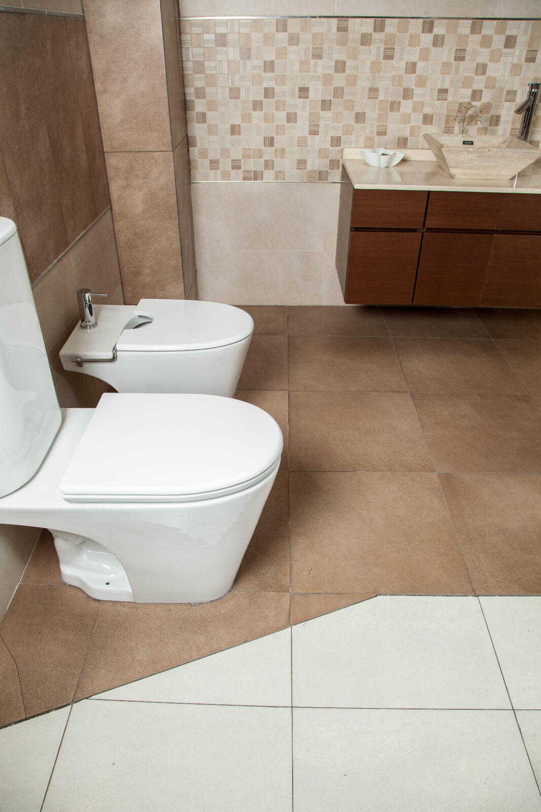 Preden je keramika položena